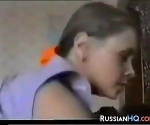 القانونية الروسية في سن المراهقة مارس الجنس in..